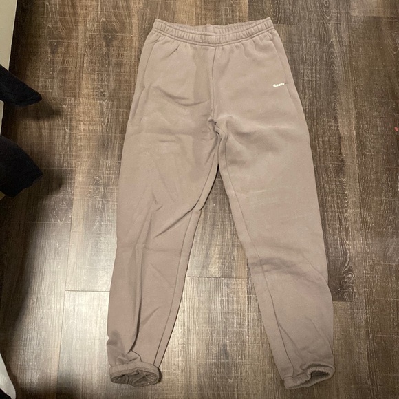 Roots sweatpants - Picture 1 of 3